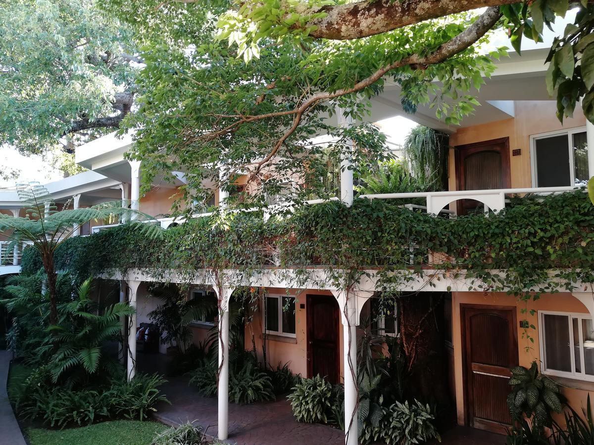 Hotel Ciudad Vieja Guatemalaváros Kültér fotó