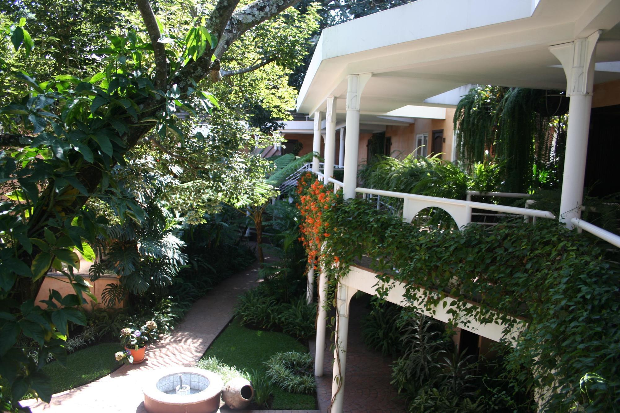 Hotel Ciudad Vieja Guatemalaváros Kültér fotó