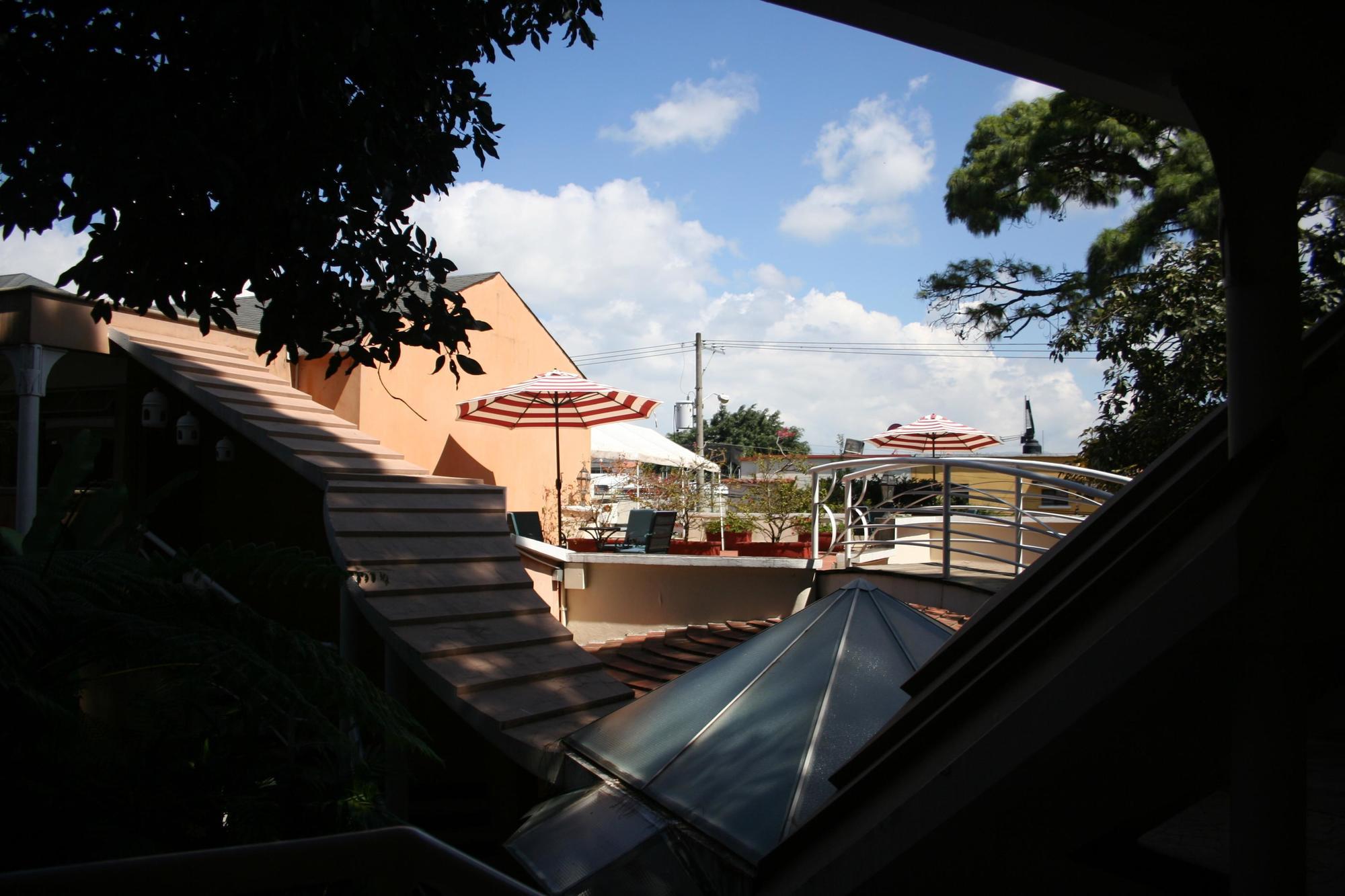 Hotel Ciudad Vieja Guatemalaváros Kültér fotó