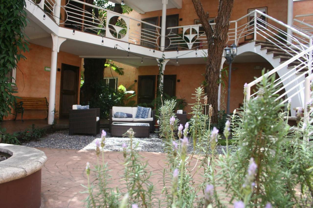 Hotel Ciudad Vieja Guatemalaváros Kültér fotó